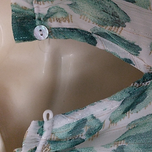 A-2 Entro top balloon sleeves size small - Picture 9 of 12